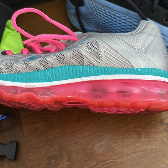 Nike Air Max - Picture 6 of 7